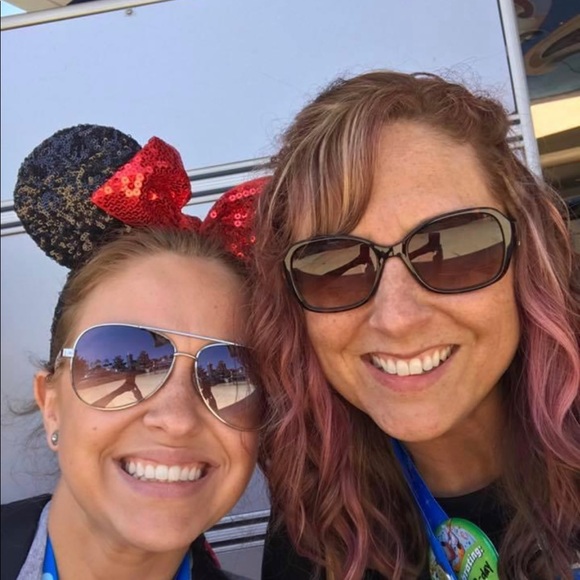 Meet your Posher, Stacy - Picture 1 of 1